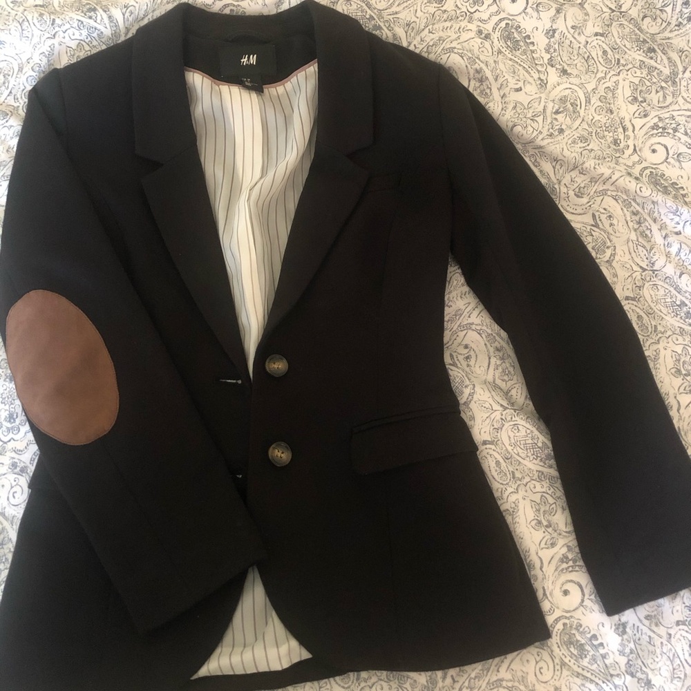 NWOT-H&M Women’s blazer with elbow patch